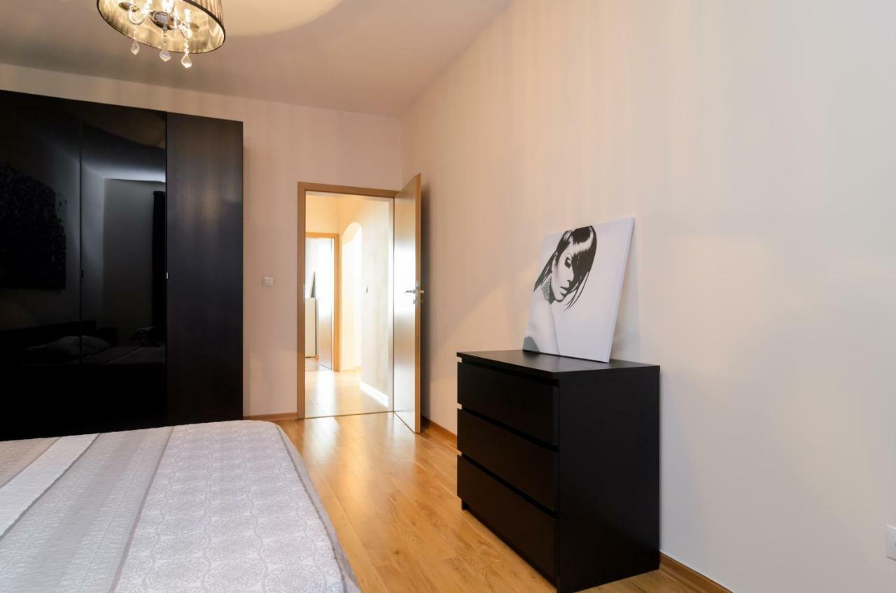 Rise & Shine Sofia Luxury Apartment By Flat Mаnager Exterior photo